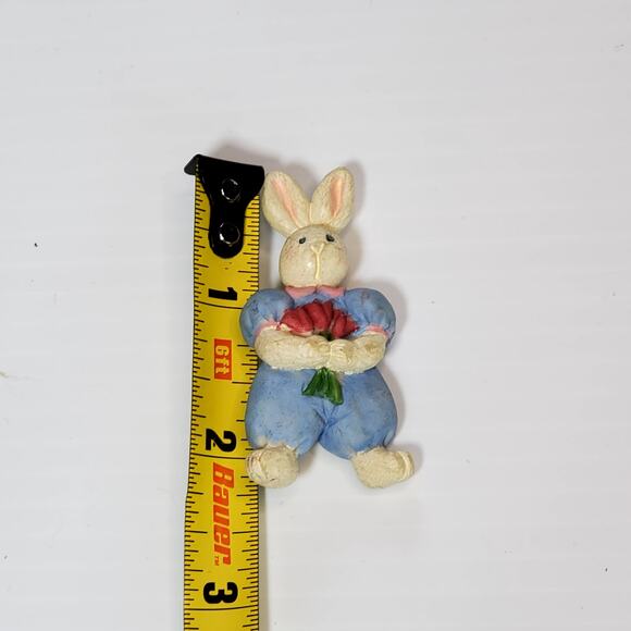 Rabbit Brooch Pin 2" Cute Bunny Flowers Bouquet Easter Vtg - Picture 4 of 4